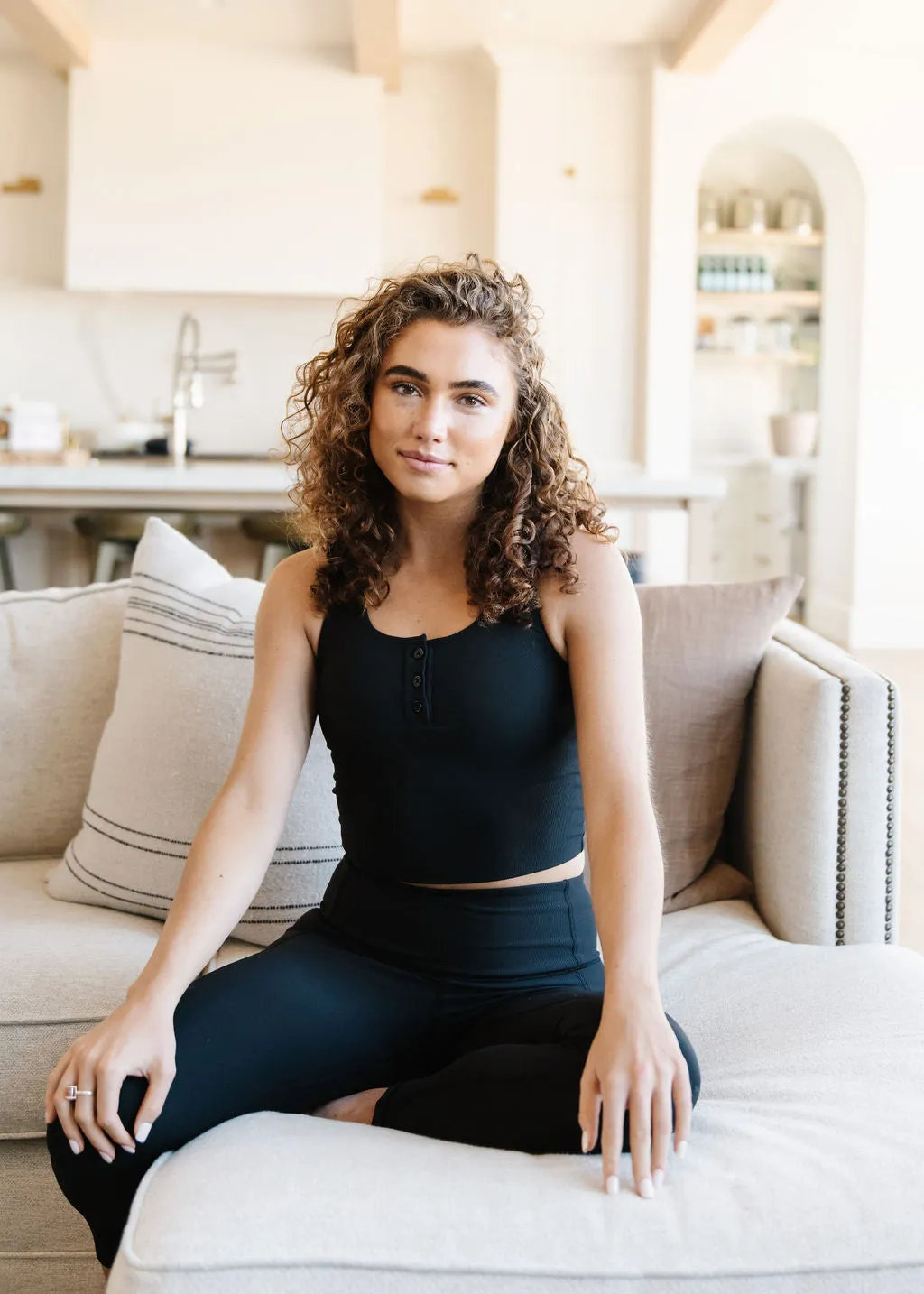 Ribbed Crop Tank Sports Bra - Black